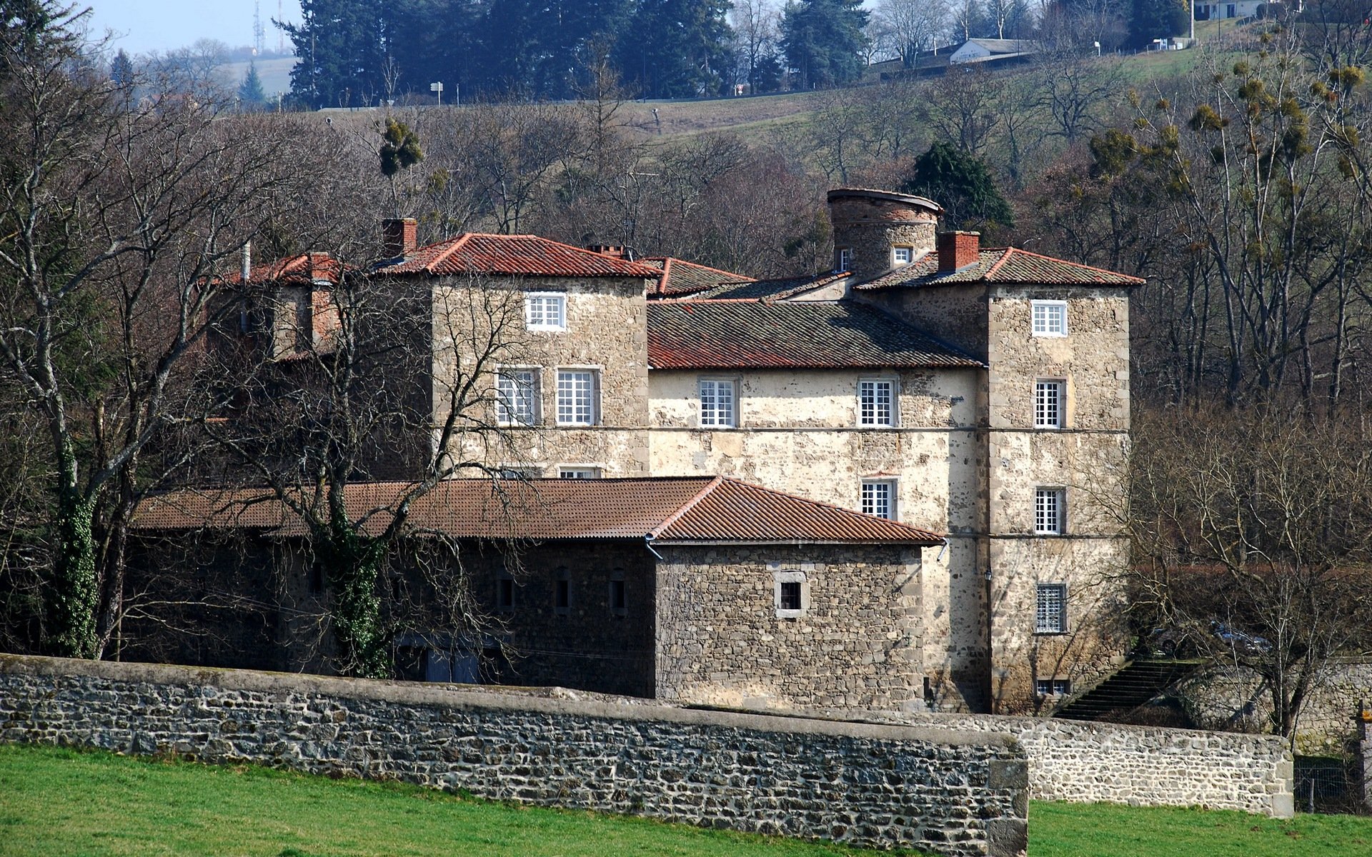 Wallpapers Constructions and architecture Castles - Palace Chateau de Bellegarde en Forez