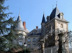 Wallpapers Constructions and architecture chateau de st Bonnet les Oules ,Loire 42