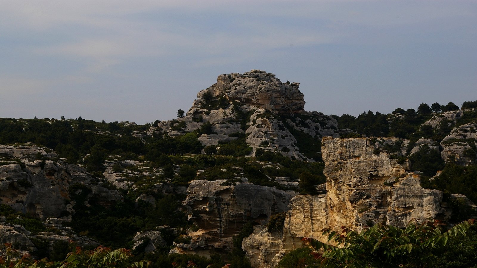 Fonds d'cran Nature Paysages les alpilles 