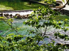 Fonds d'cran Nature fontaine du vaucluse