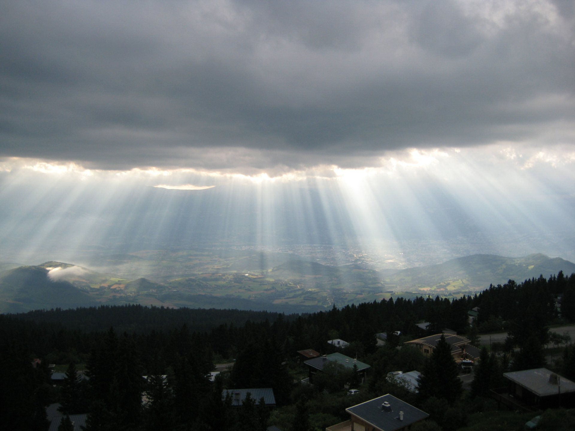 Wallpapers Trips : Europ France > Rhne-Alpes Chamrousse - Vue sur Grenoble - Nuage