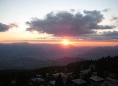 Fonds d'cran Voyages : Europe Chamrousse - Vue sur Grenoble - Couch de soleil