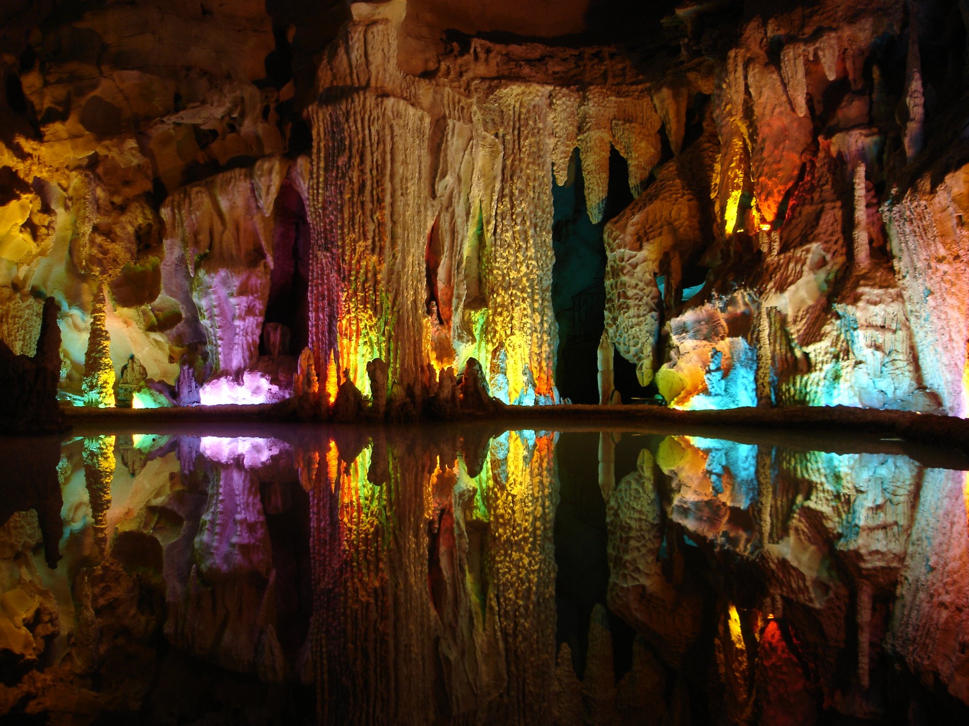 Fonds d'cran Nature Cavernes - Grottes Grotte Lijiang Chine