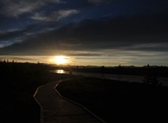 Fonds d'cran Nature Promenade au coucher de soleil