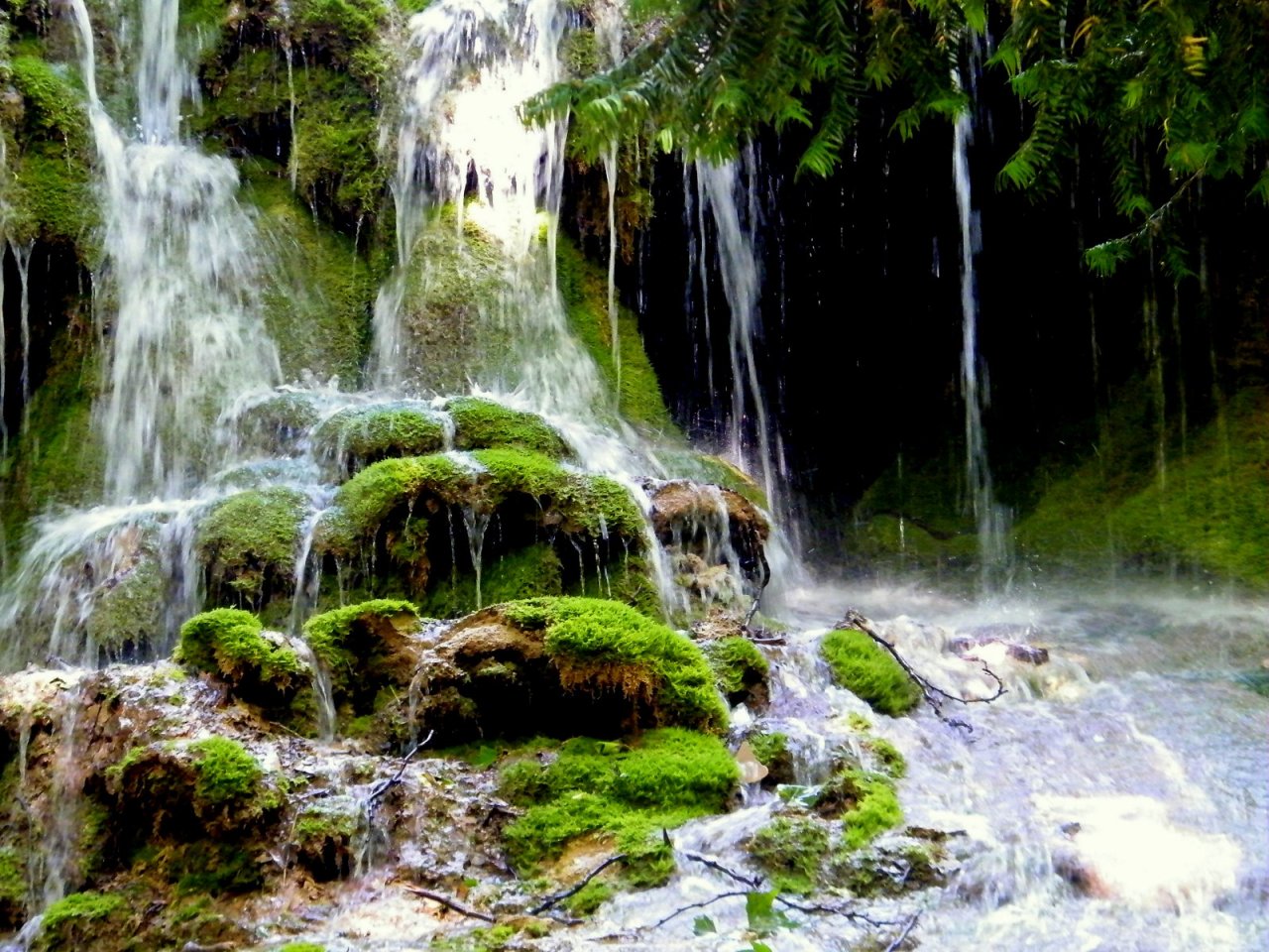 Wallpapers Nature Waterfalls cascade verte