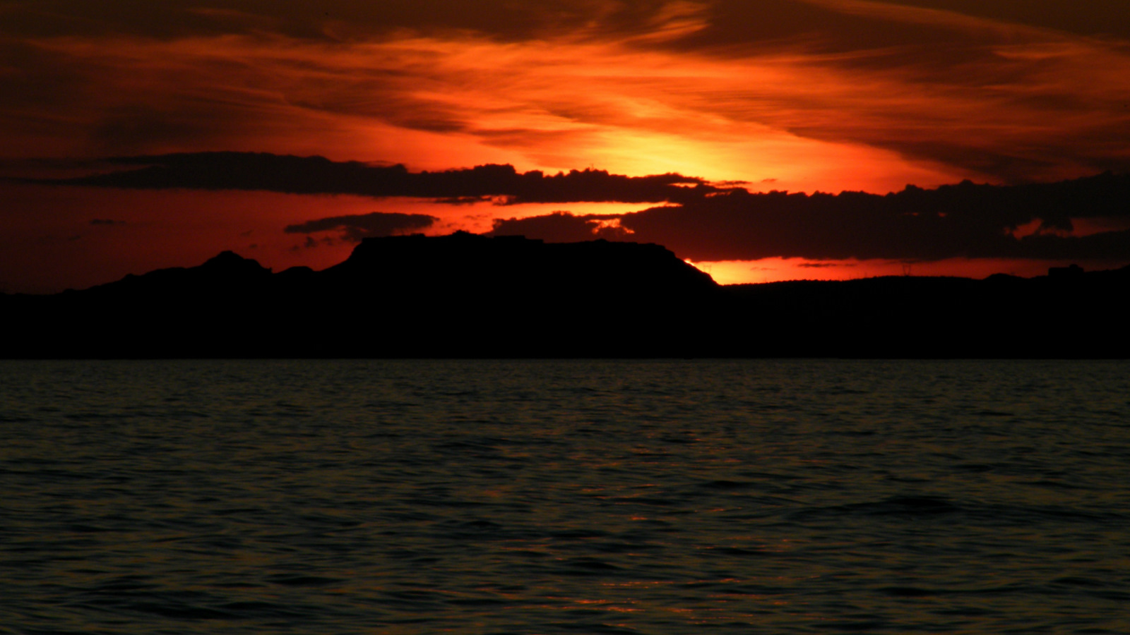 Fonds d'cran Nature Couchers et levers de Soleil 