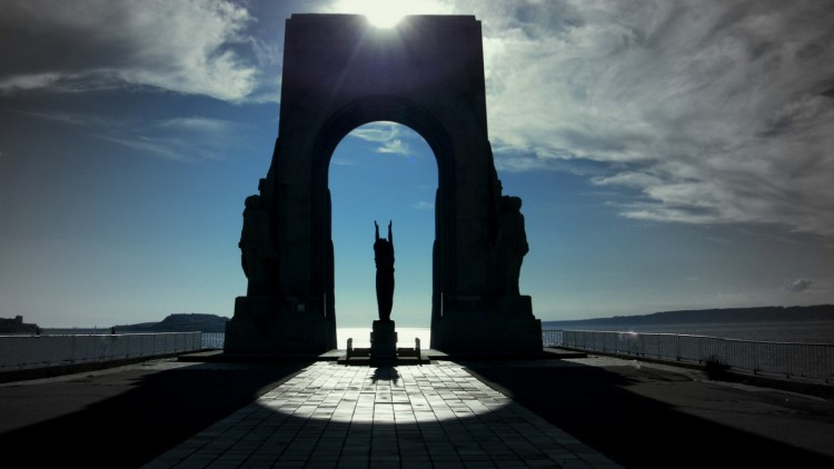 Fonds d'cran Constructions et architecture Statues - Monuments marseille