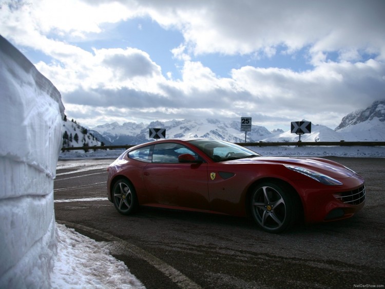 Fonds d'cran Voitures Ferrari Ferrari FF