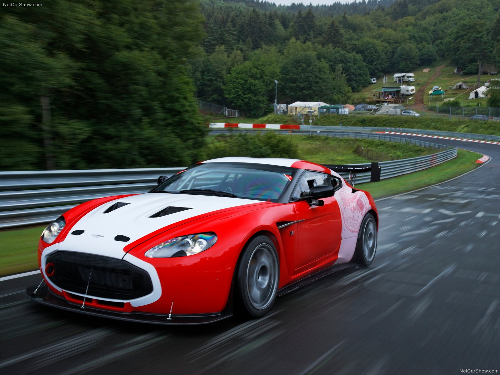 Fonds d'cran Voitures Aston Martin Aston Martin V12 Zagato Racecar