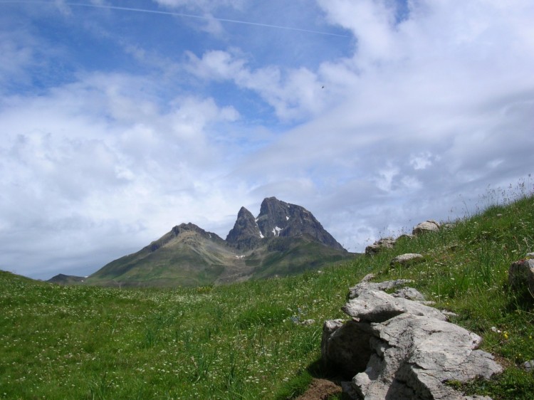 Fonds d'cran Nature Montagnes Rocher