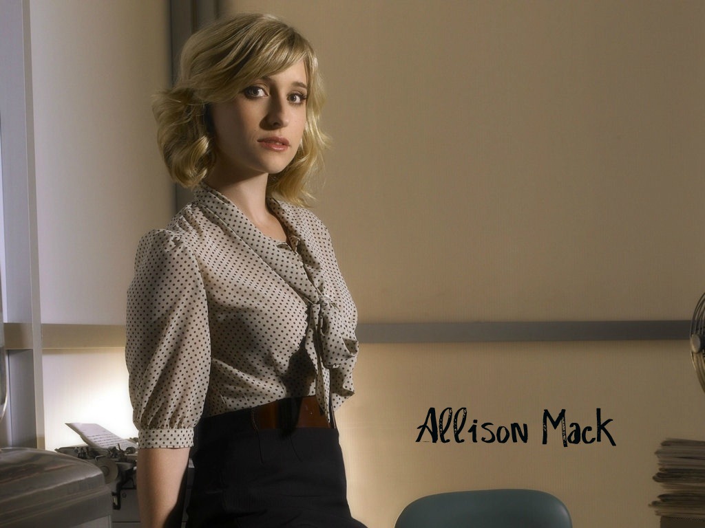 Fonds d'cran Clbrits Femme Allison Mack Allison Mack