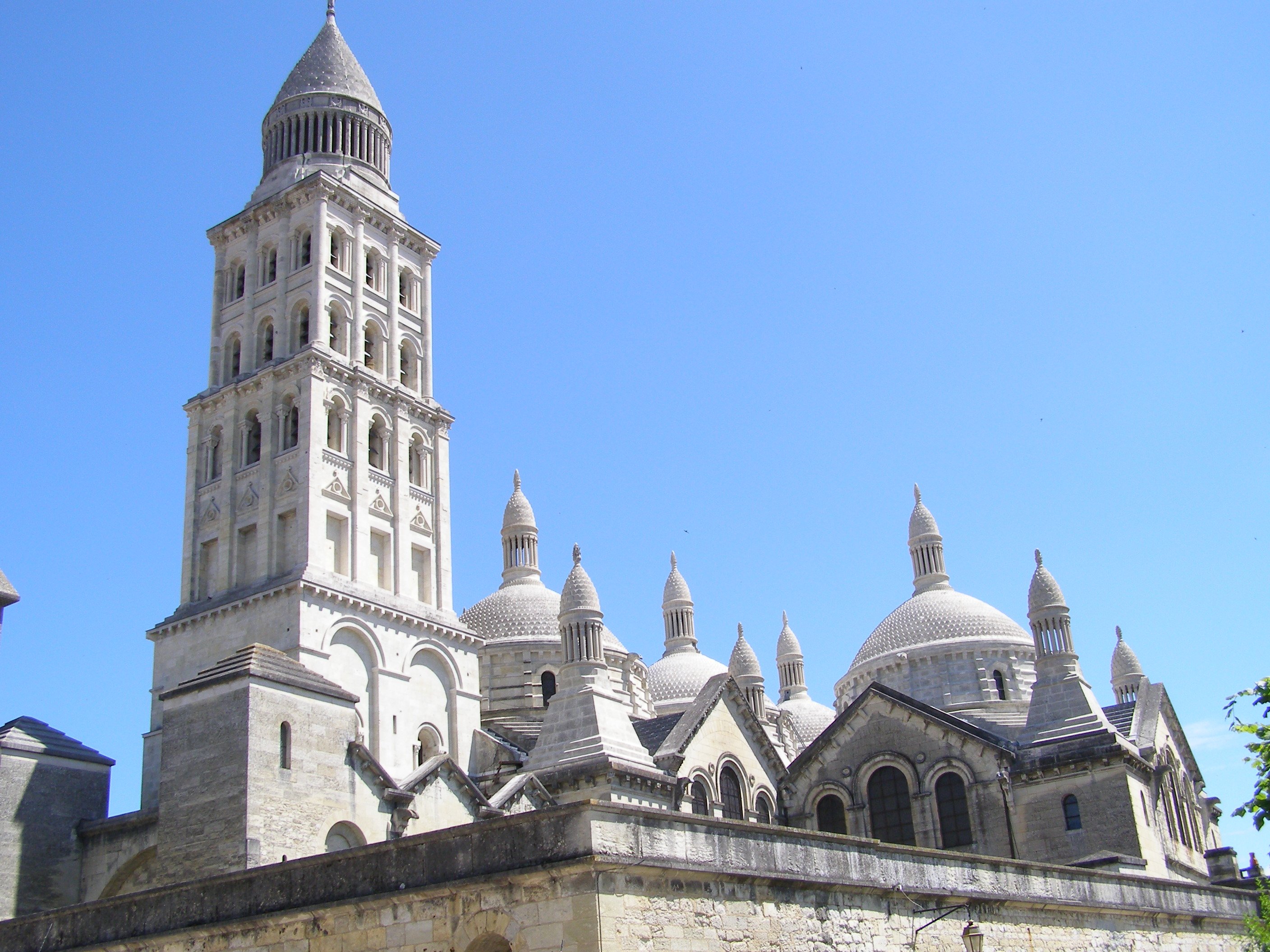 Wallpapers Constructions and architecture Religious Buildings CATHEDRALE SAINT-FRONT (PERIGUEUX 24 )