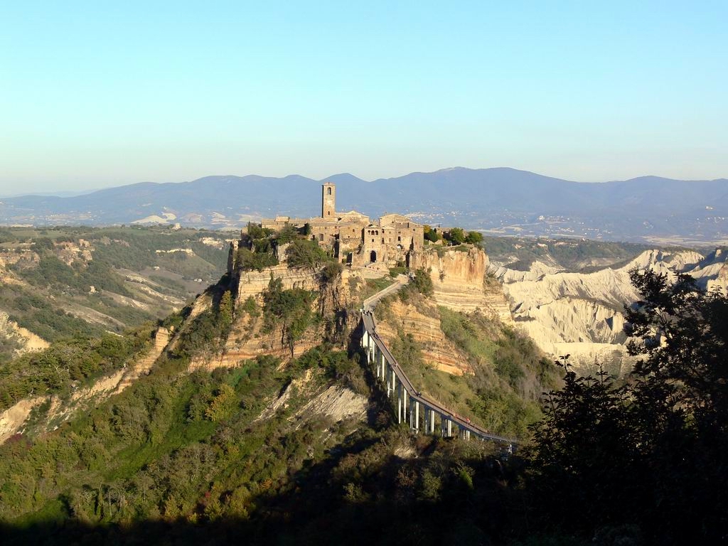 Fonds d'cran Nature Montagnes Civita di Bagnoregio