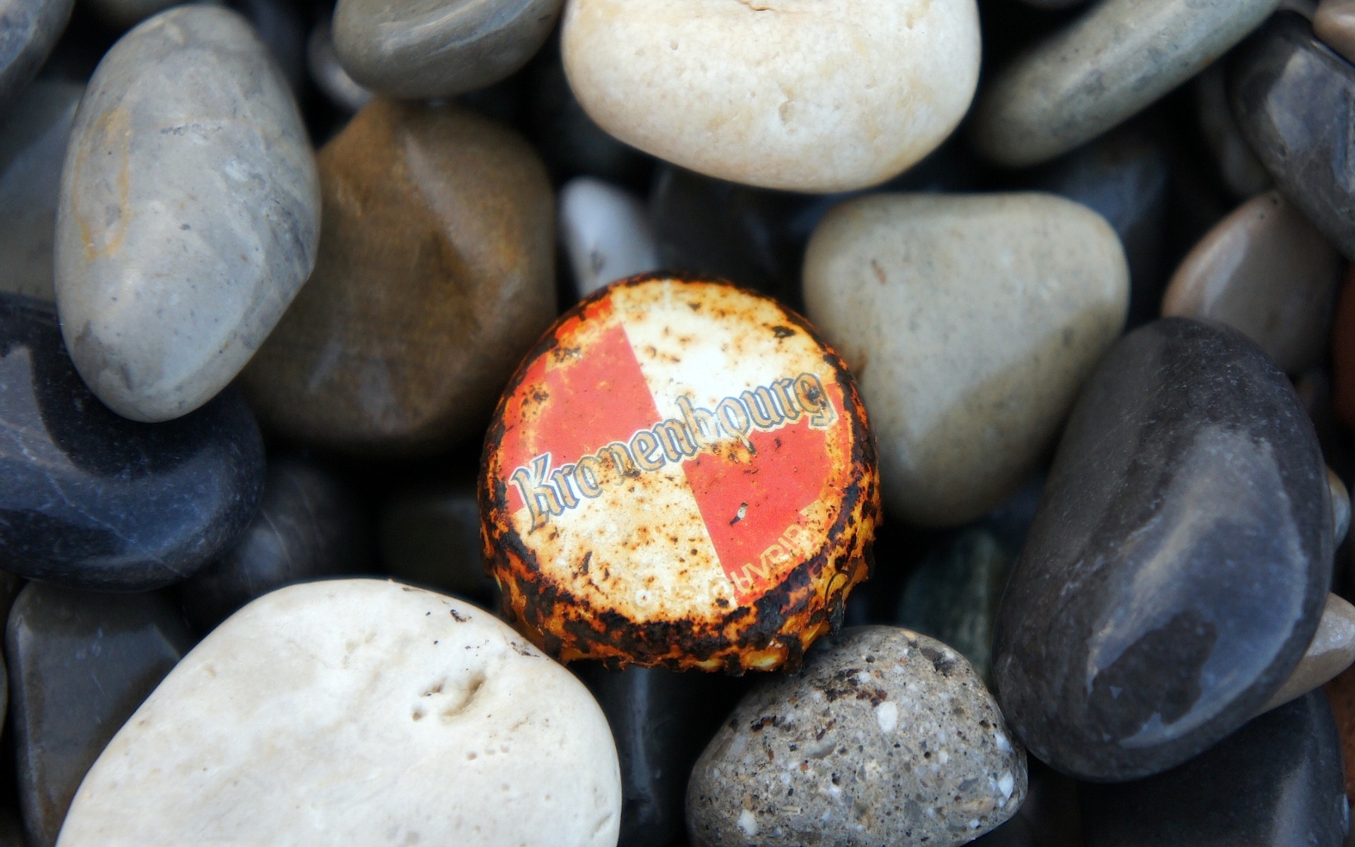 Fonds d'cran Objets Boissons - Alcool kRO on the beach