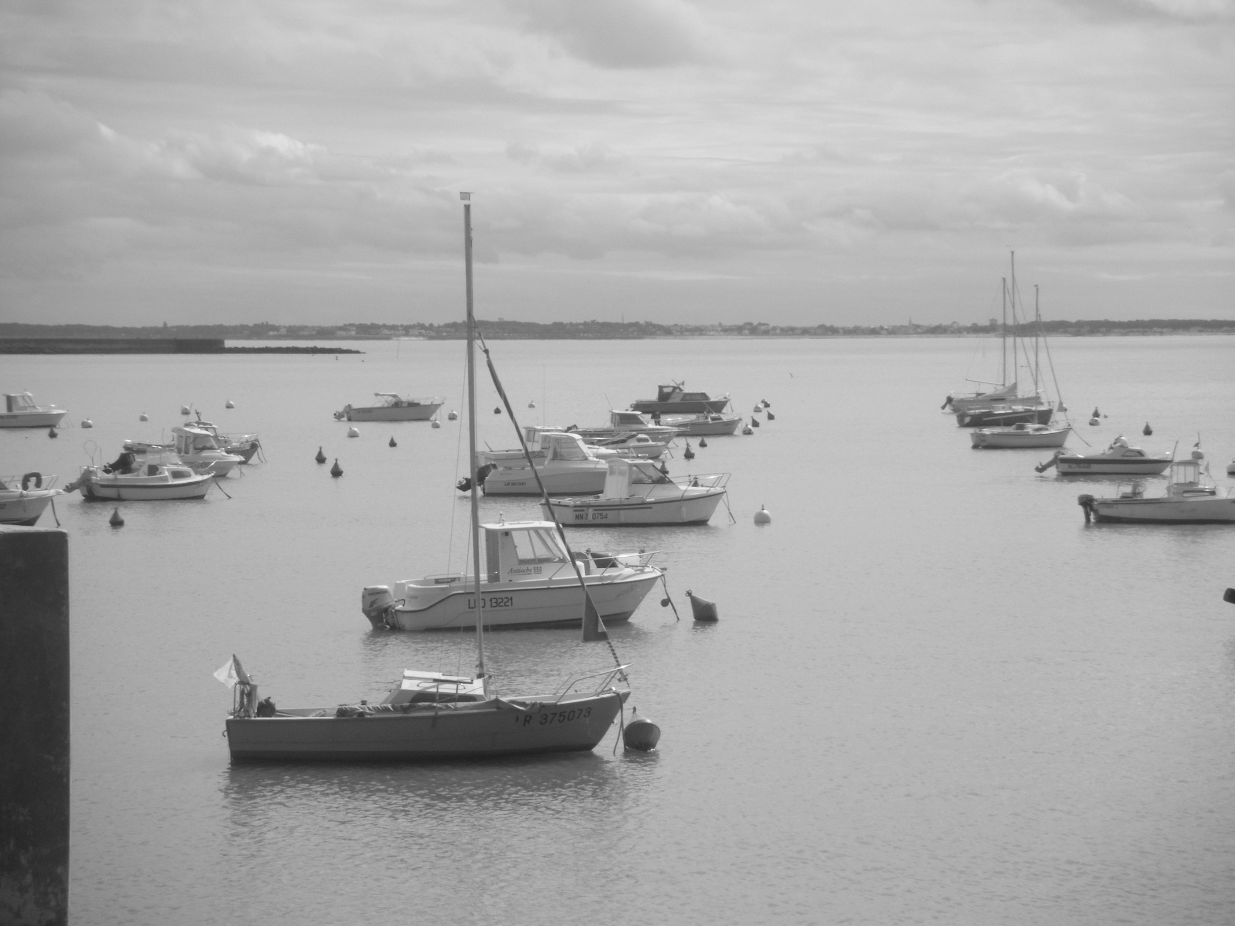 Fonds d'cran Nature Mers - Ocans - Plages Petit bateaux 