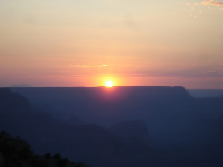 Fonds d'cran Nature Couchers et levers de Soleil Coucher de soleil sur le Grand Canyon