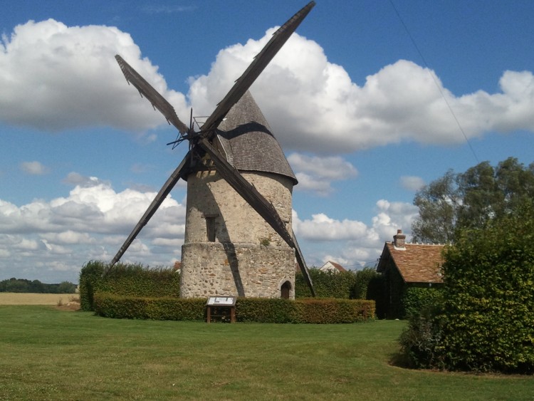 Fonds d'cran Constructions et architecture Moulins - Eoliennes Moulin de choix  Gastins 77