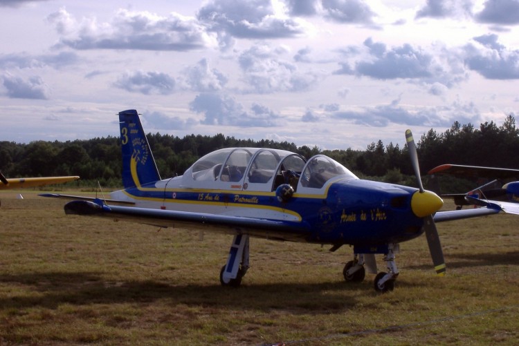 Wallpapers Planes Airshows epsilon cartouche dore