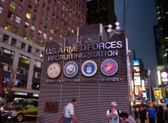 Fonds d'cran Voyages : Amrique du nord New York - Stand de recrutement des armes amricaines  Times Square