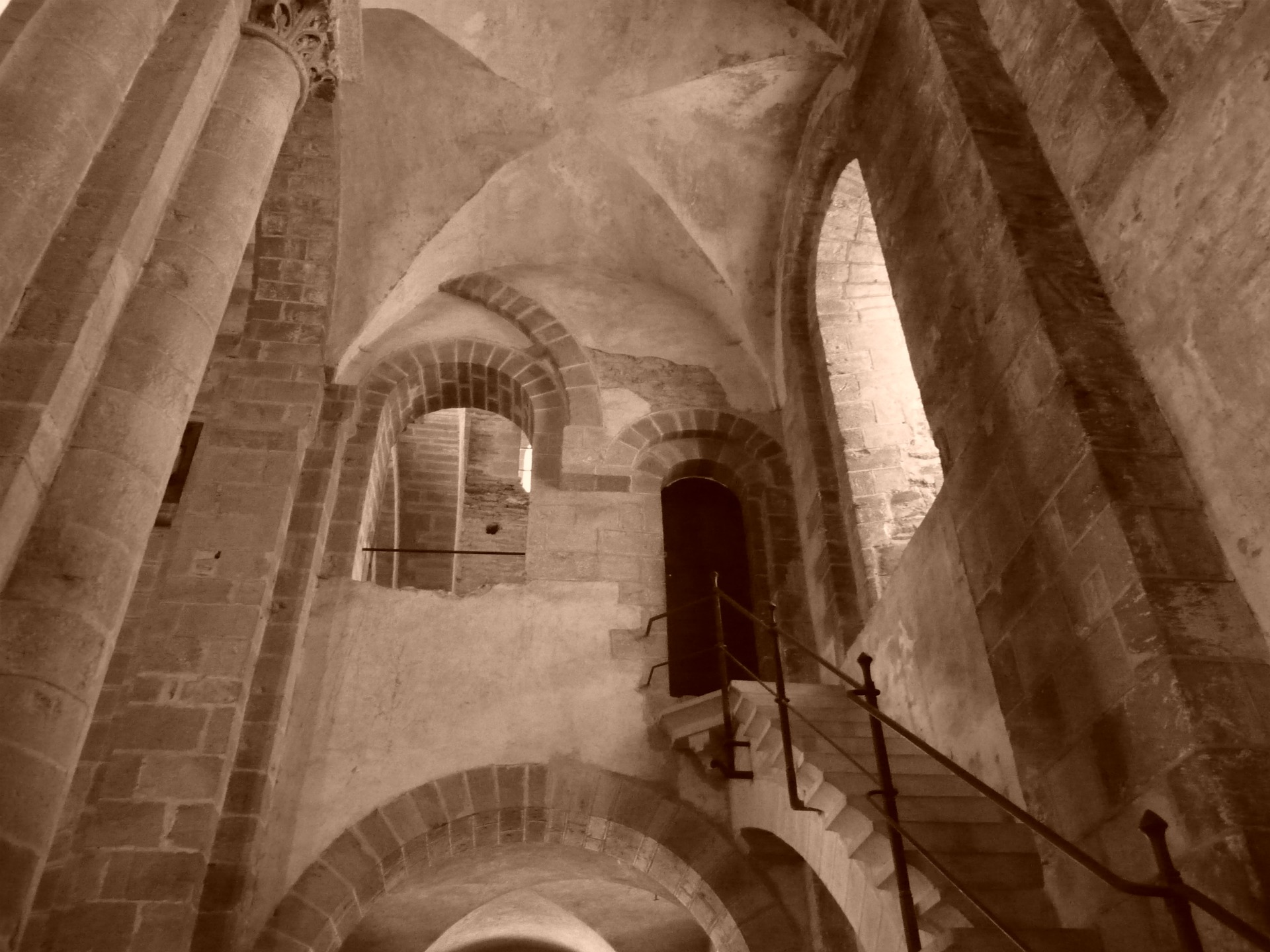 Fonds d'cran Constructions et architecture Edifices Religieux Eglise de Conques