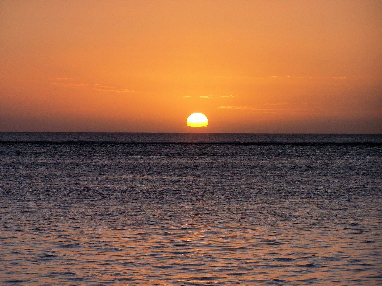 Fonds d'cran Voyages : Afrique Ile Maurice le soleil se couche sur lle maurice 