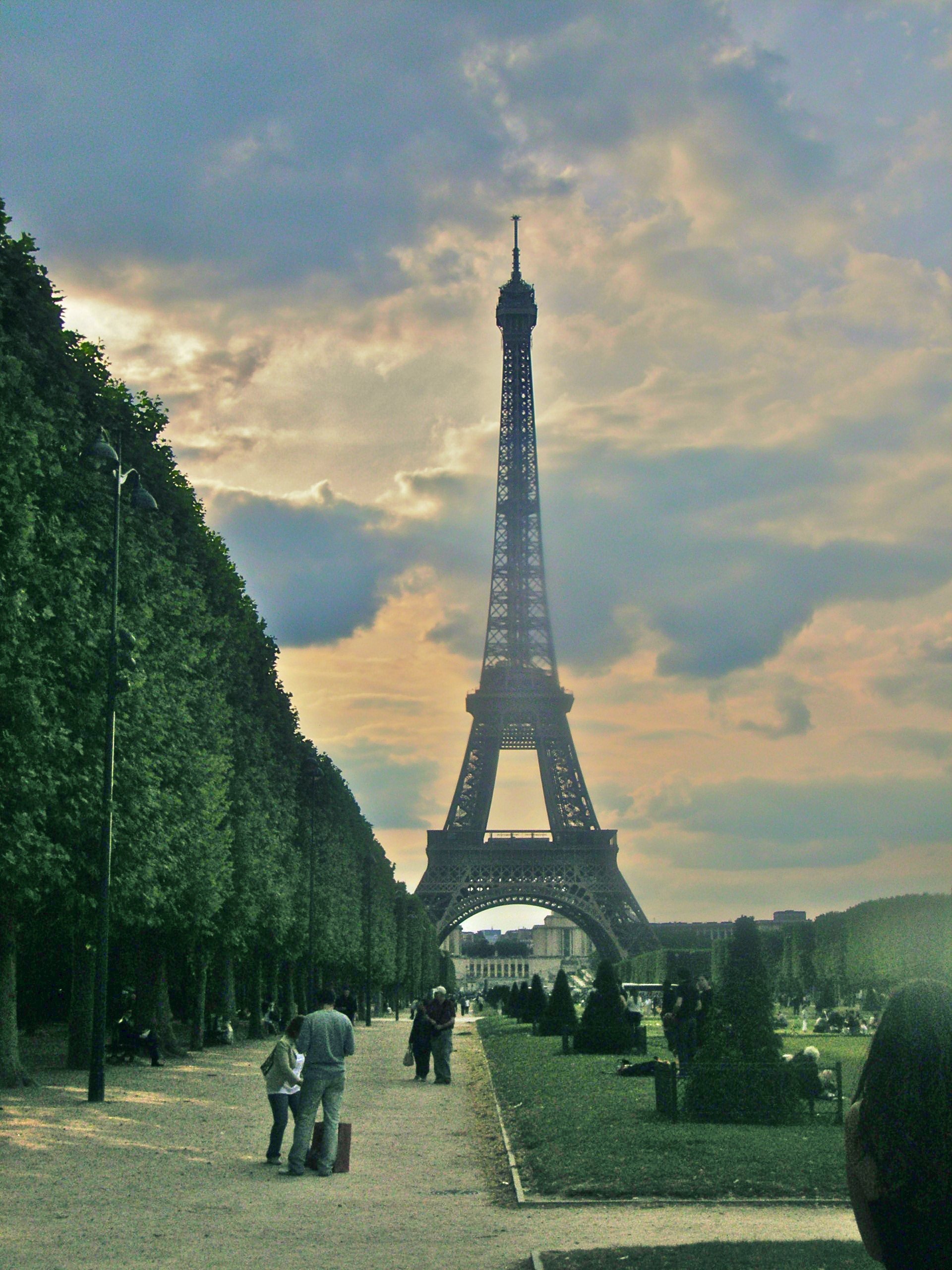 Wallpapers Trips : Europ France - Miscellaneous Les amoureux de Paris