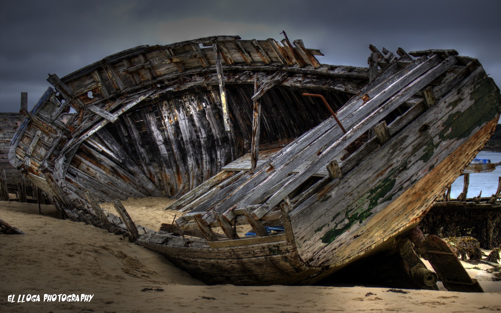 Fonds d'cran Bateaux Epaves 