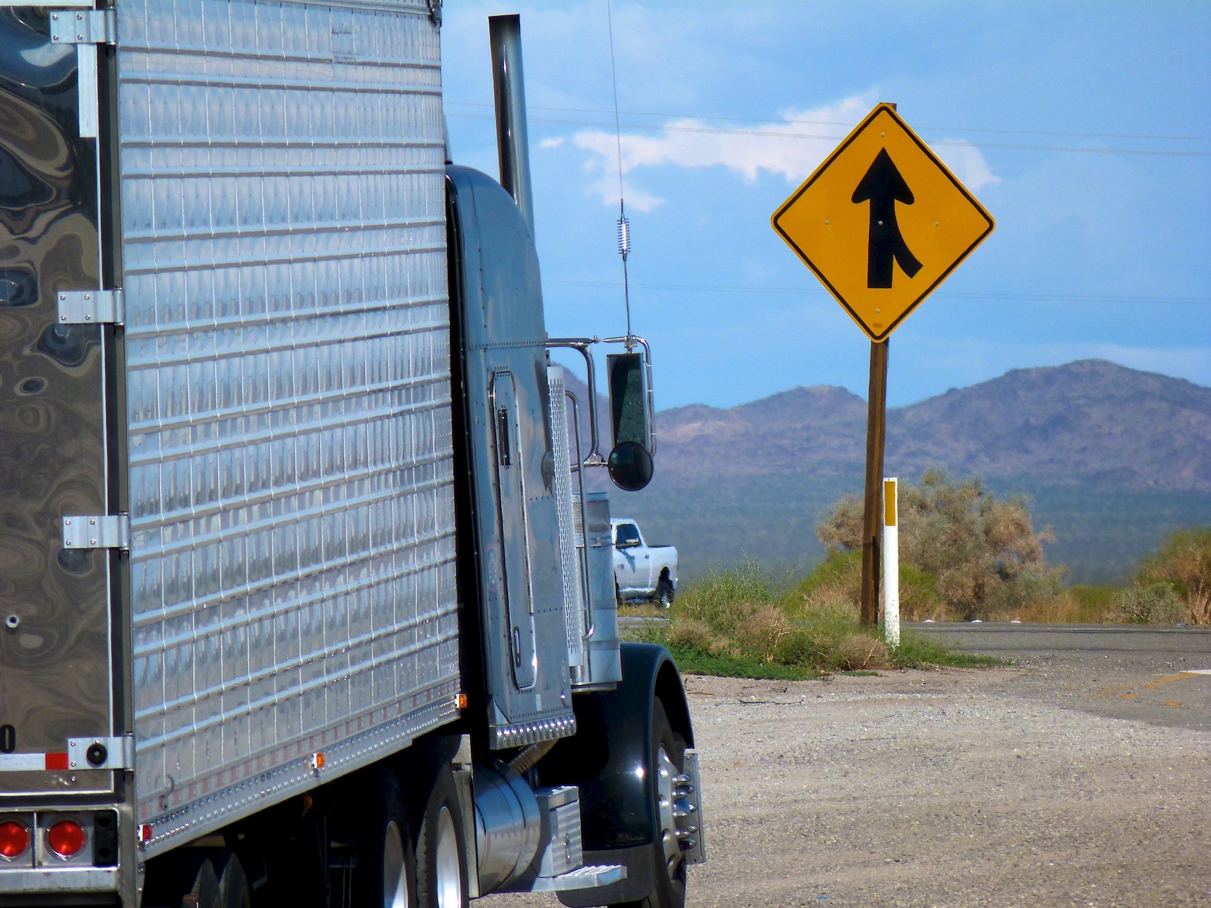 Fonds d'cran Transports divers Camions On the road again