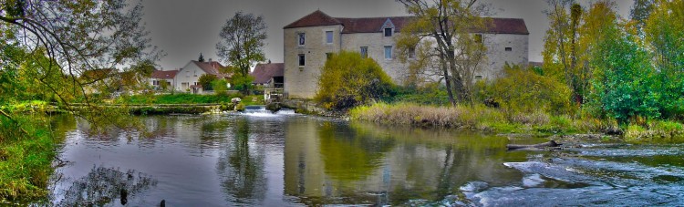 Fonds d'cran Constructions et architecture Moulins - Eoliennes Perrigny sur Armanon : le moulin