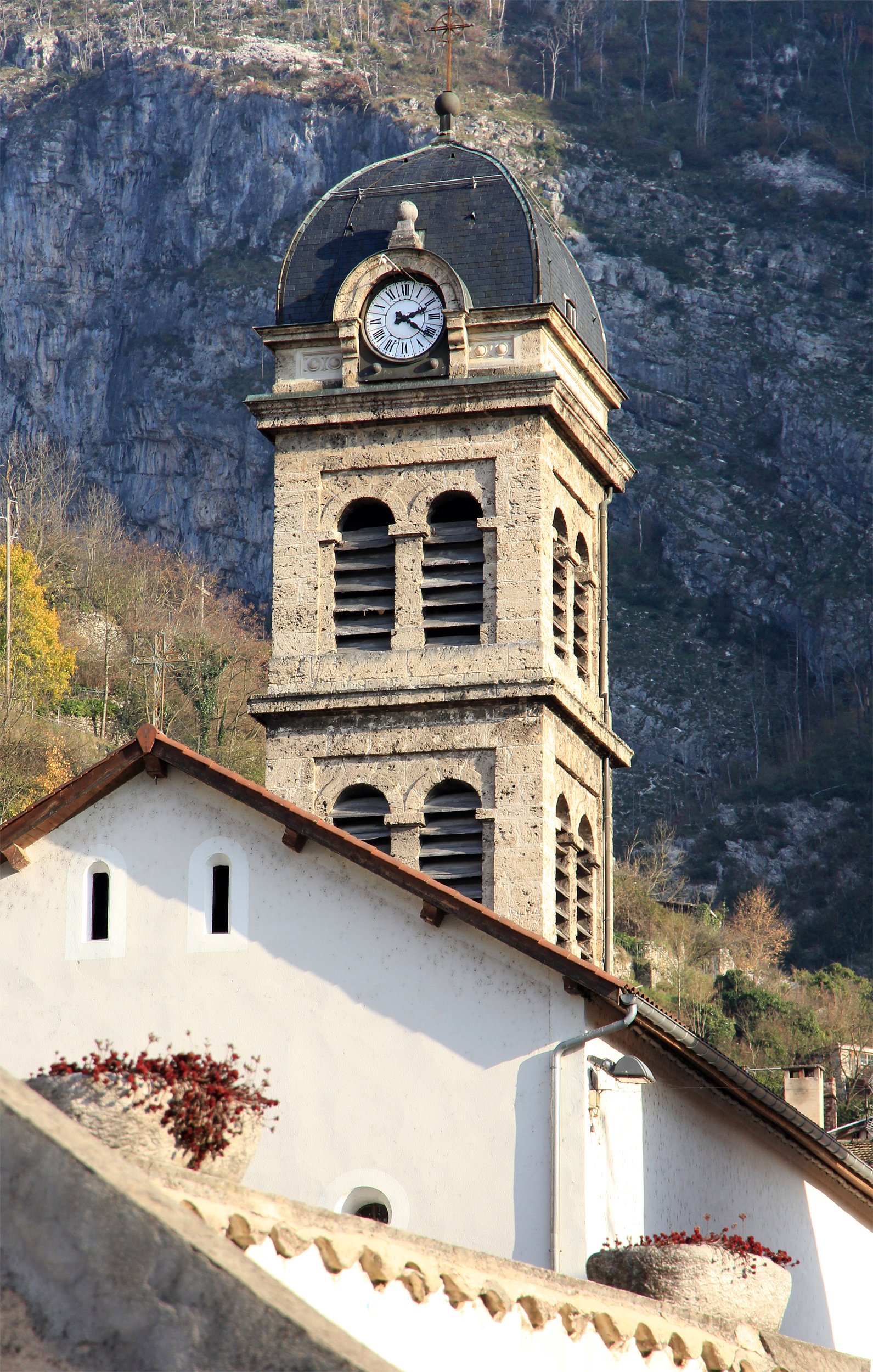 Fonds d'cran Constructions et architecture Edifices Religieux Clocher Pont en Royans