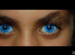 Fonds d'cran Art - Numrique Blue eyes