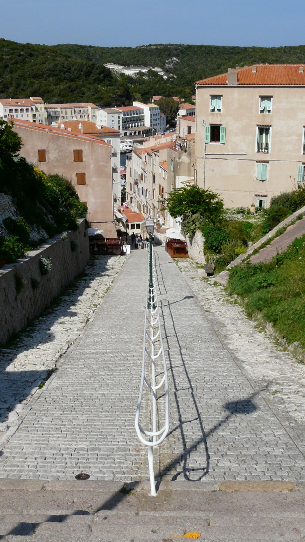 Wallpapers Trips : Europ France > Corsica Escalier dans Bonifacio