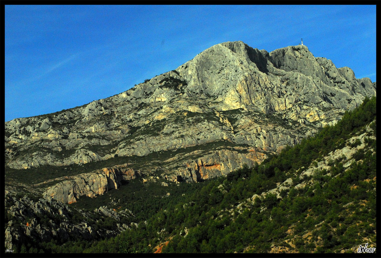 Fonds d'cran Voyages : Europe France > Provence-Alpes-Cte d'Azur La Sainte-Victoire