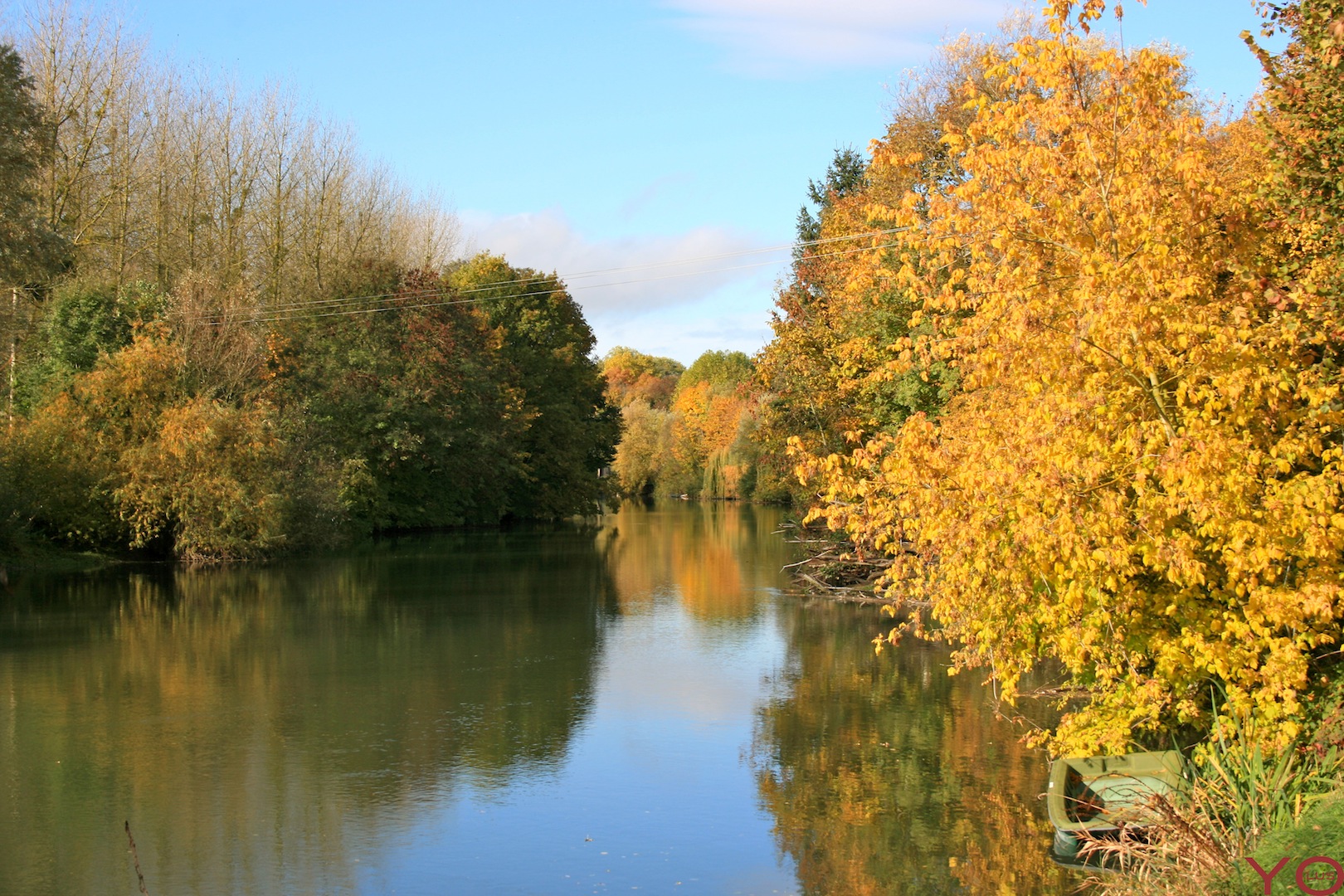 Fonds d'cran Nature Fleuves - Rivires - Torrents L'automne sur la rivire