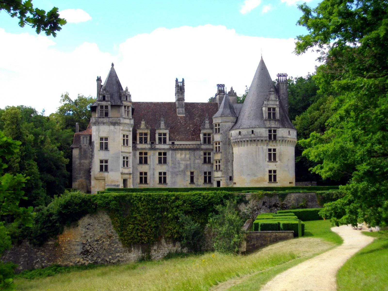 Wallpapers Constructions and architecture Castles - Palace chteau de Puyguilhem (dordogne)