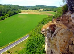 Wallpapers Nature en surplomb de la vzre (dordogne)