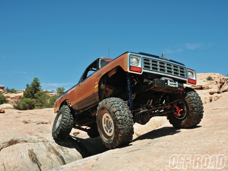 Fonds d'cran Voitures 4x4 Dodge Ramcharger (1985)