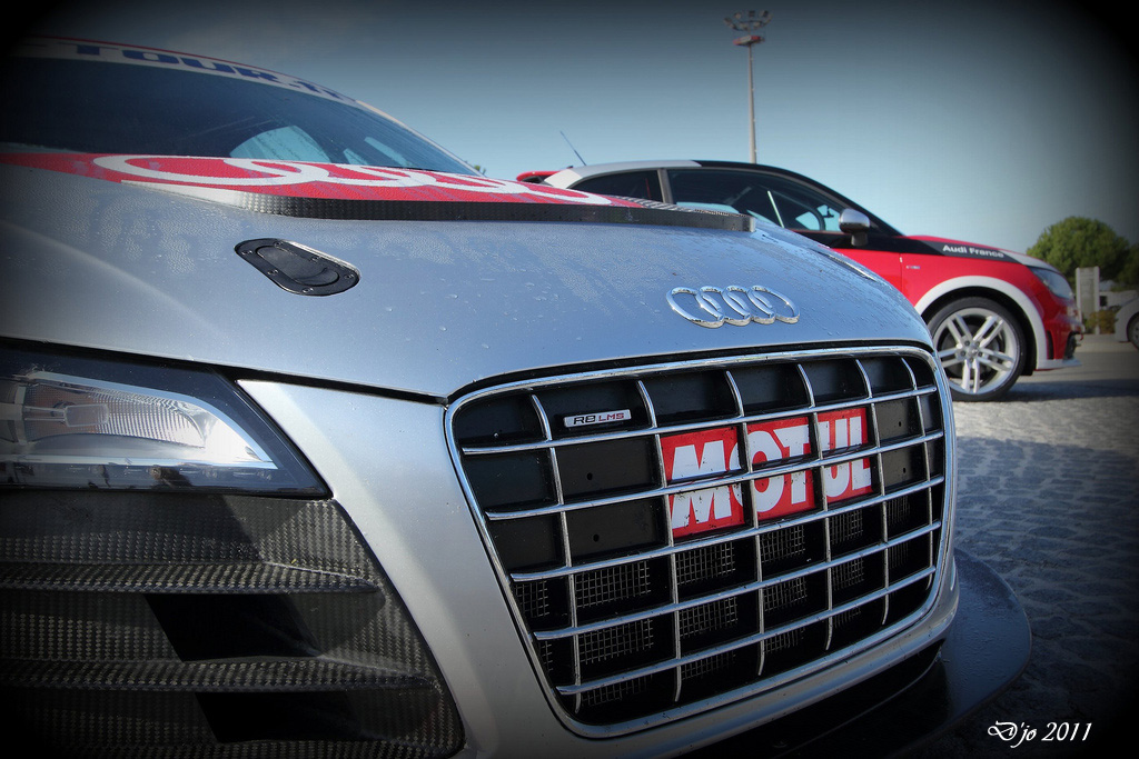 Fonds d'cran Voitures Audi R8 LMS