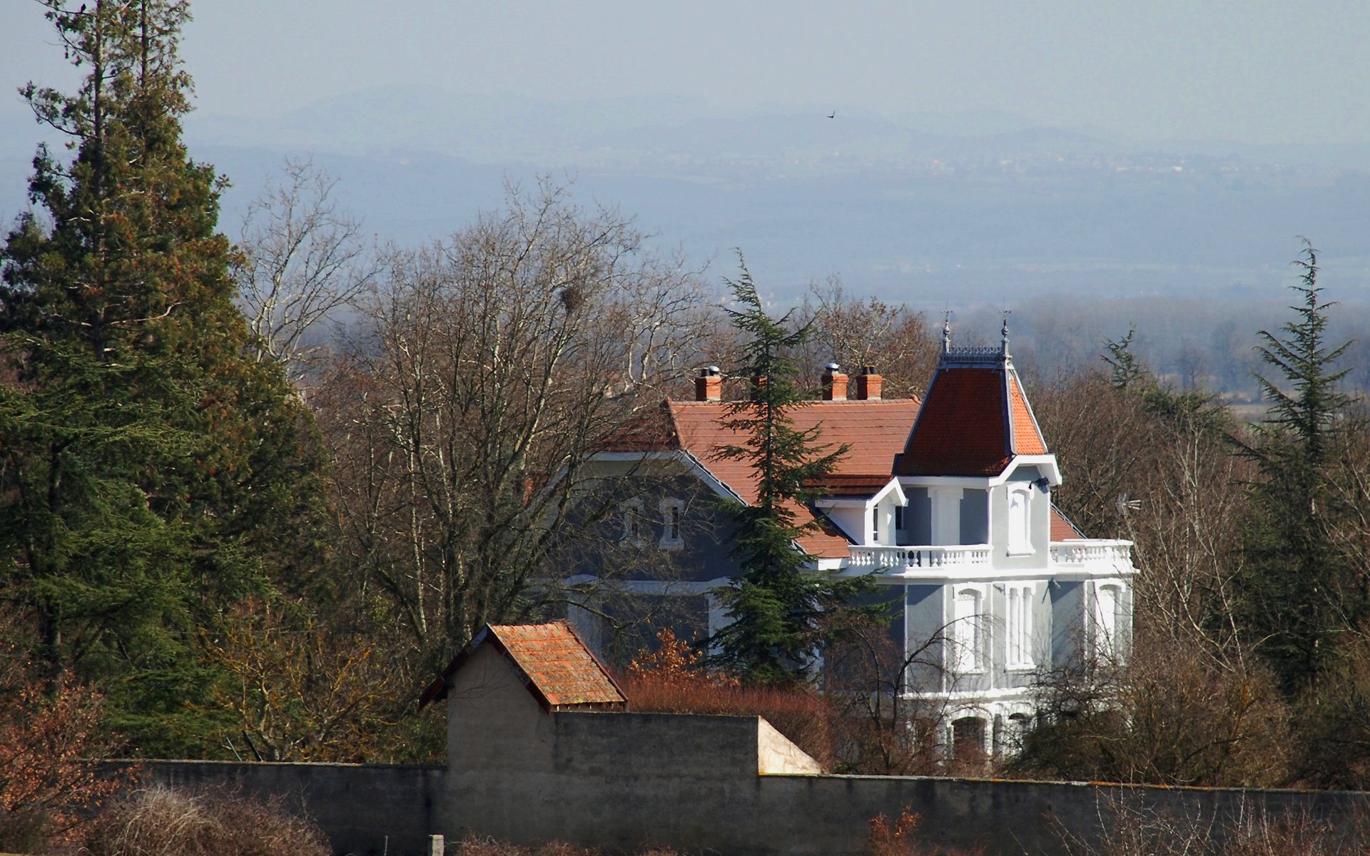 Wallpapers Constructions and architecture Castles - Palace Chateau des Touretes ,Loire 42