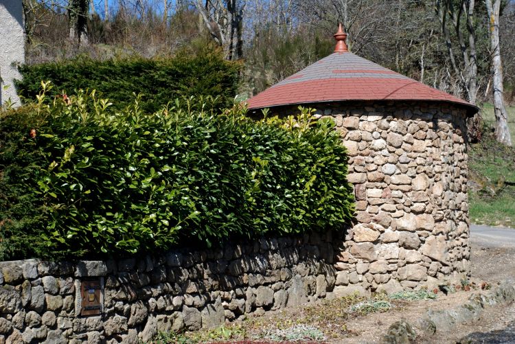 Fonds d'cran Constructions et architecture Chteaux - Palais chateau le Solleilant ,Loire 42