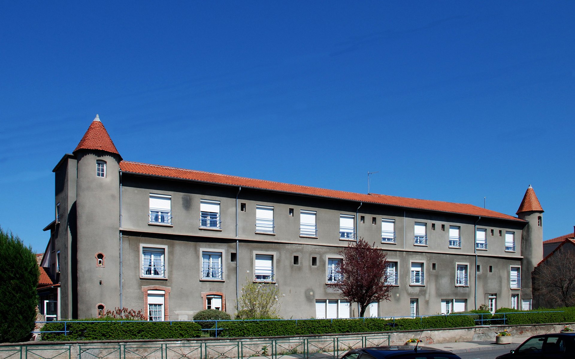 Fonds d'cran Constructions et architecture Chteaux - Palais Maison de saint Rambert