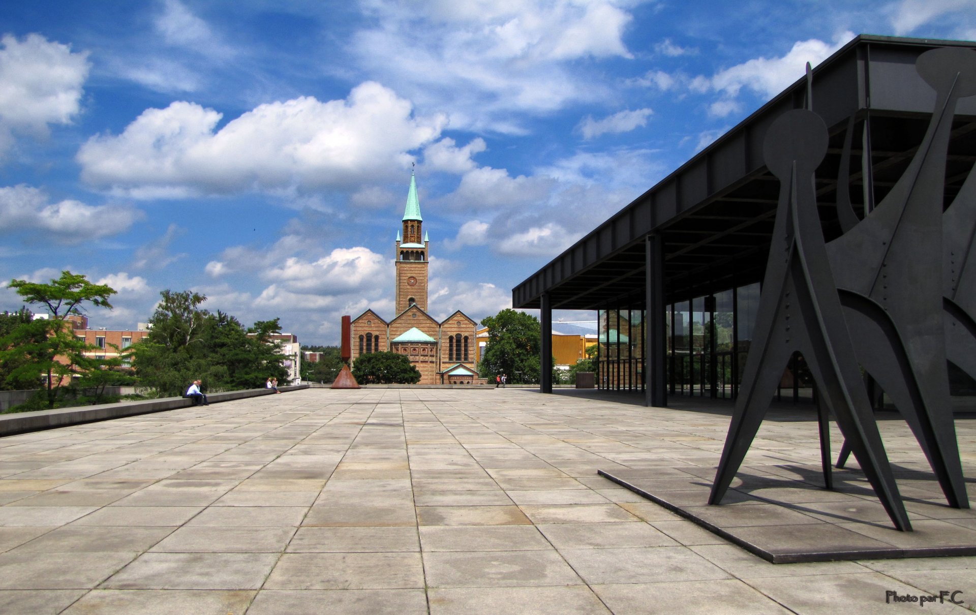 Fonds d'cran Constructions et architecture Edifices Religieux Neue Nationalegalerie et glise