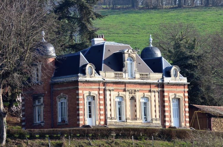 Wallpapers Constructions and architecture Castles - Palace chateau la Gouyonniere ,l 'Etrat ,Loire 42