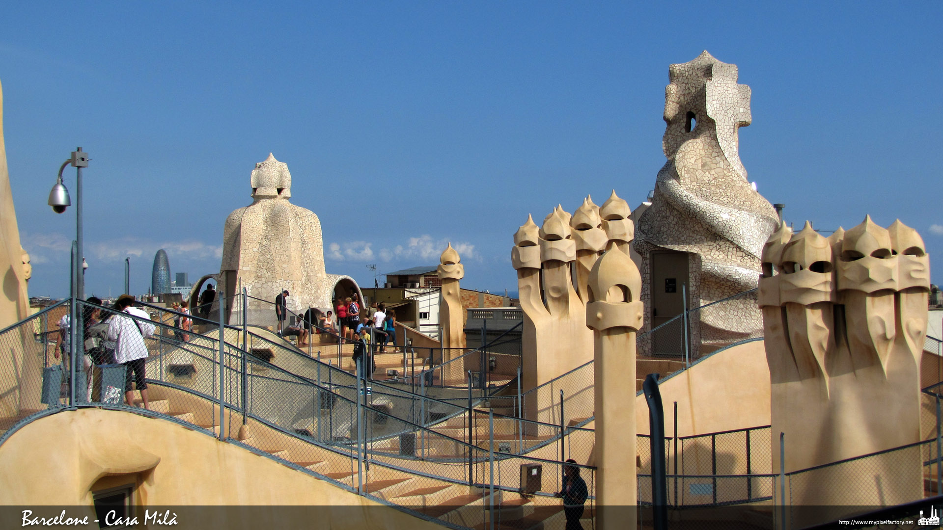 Wallpapers Trips : Europ Spain Terasse de la casa mila