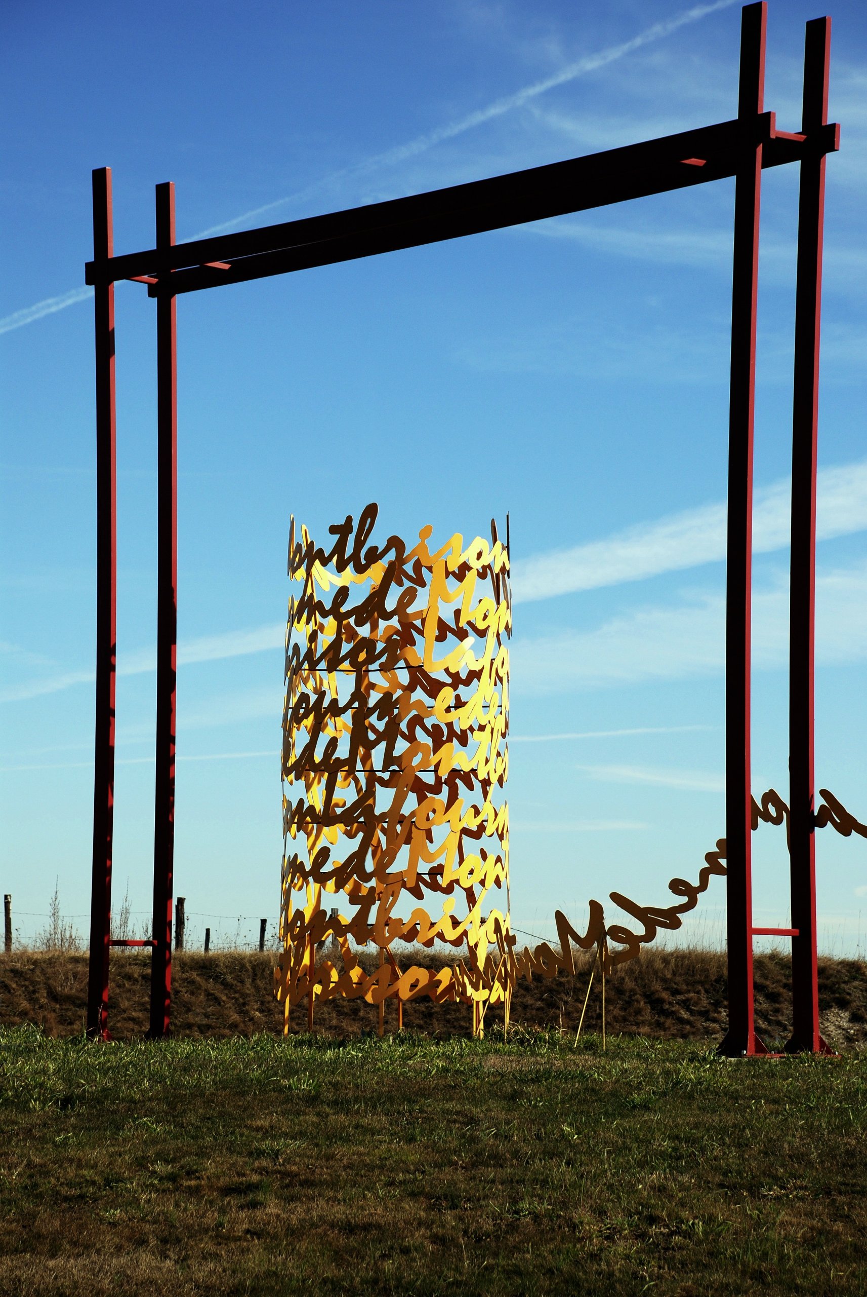 Fonds d'cran Objets Statuettes - Sculptures Rbus a rsoudre ,Montbrison ,LOIRE 42