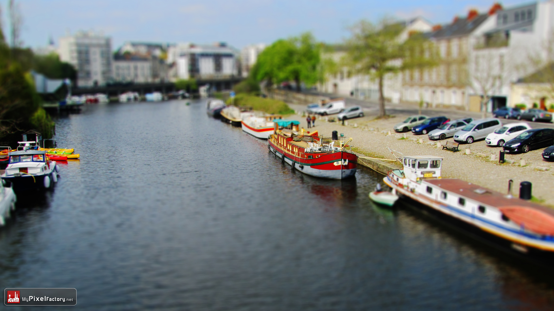 Fonds d'cran Voyages : Europe France > Pays de Loire bord de l'Erdre, (Nantes) - tilt - shift