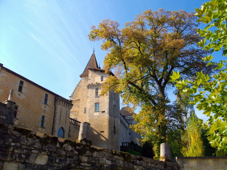 Fonds d'cran Constructions et architecture Chteaux - Palais Chteau l'vque : une partie du chteau