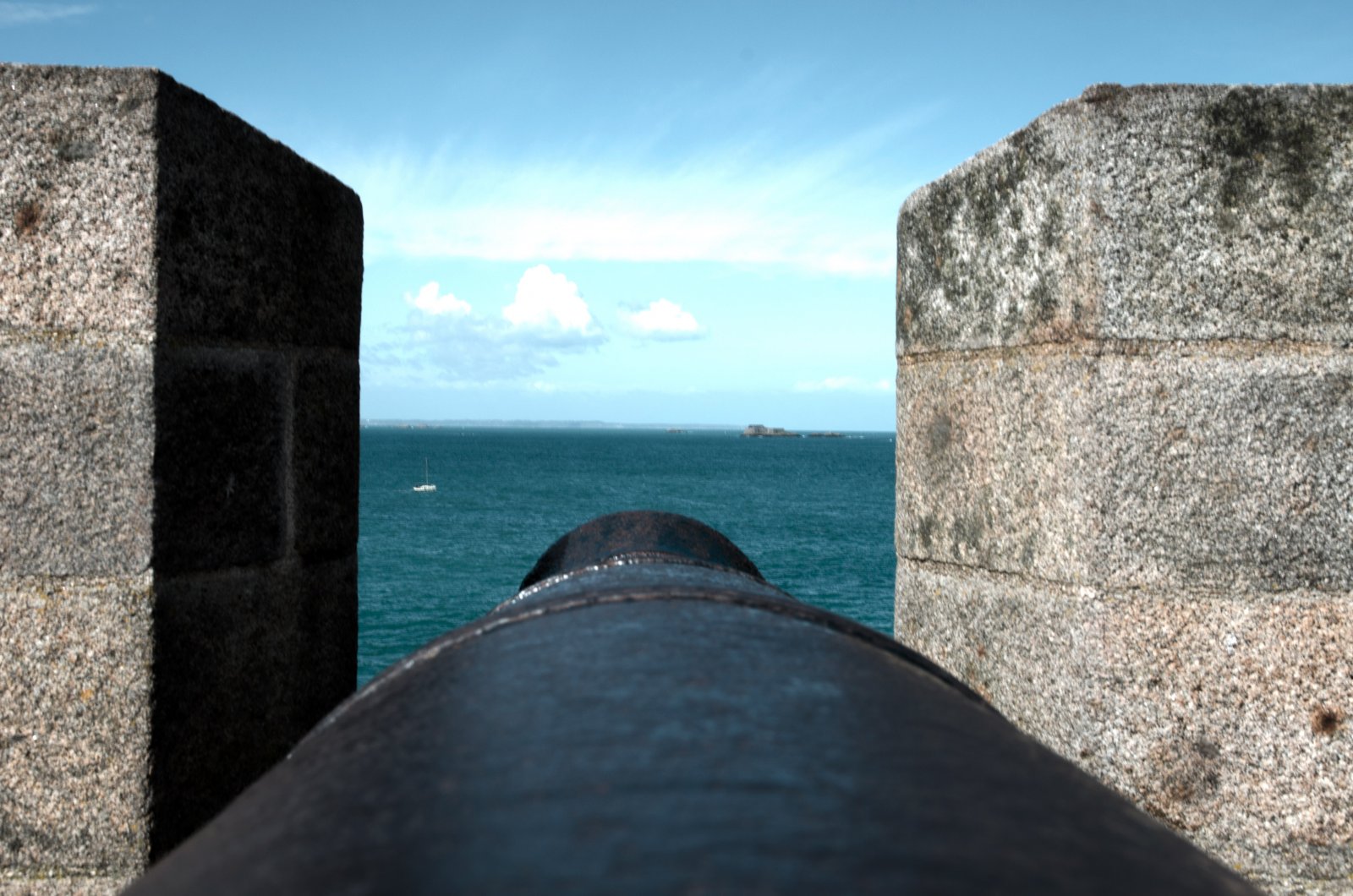 Fonds d'cran Constructions et architecture Chteaux - Palais Rampart de St Malo