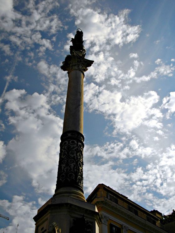 Fonds d'cran Constructions et architecture Statues - Monuments colonne  Rome