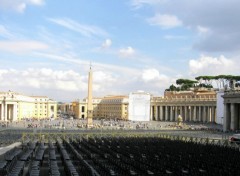  Constructions and architecture la place Saint Pierre au Vatican